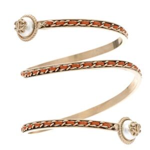 国内即発 CHANEL CC ハートチャーム ゴールドカラー bracelet 国内即発 CHANEL CC ハートチャーム ゴールドカラー bracelet